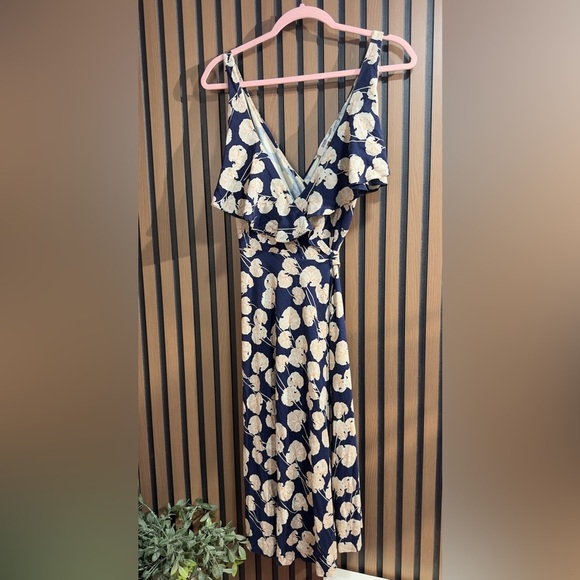 Diane Von Furstenberg DVF Naya Wrap Dress Size M pristine condition - Picture 5 of 13